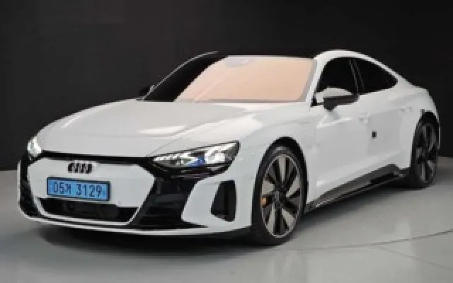 첫차중고차 e-트론 GT GT 콰트로 프리미엄 매물 사진 9 - 2024/10 3,730km